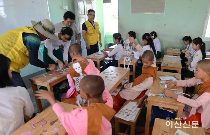 20180116 미얀마1단 해외교육봉사1.jpg