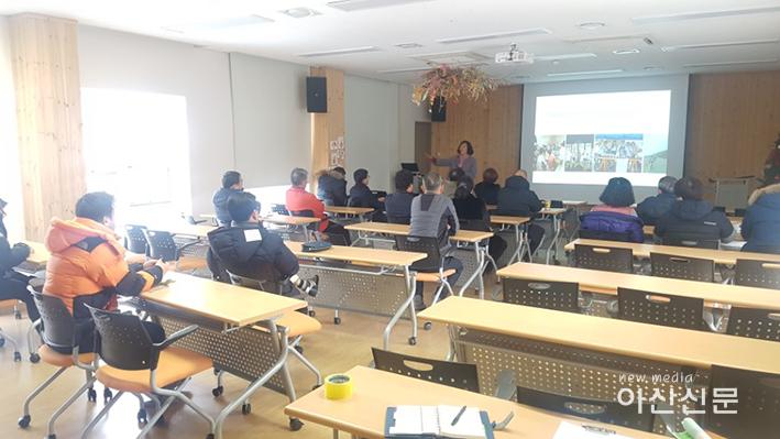 2. 건설과, 송악마을공간 견학 1.jpg