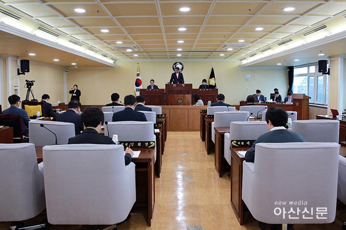 제201회 임시회 본회의.JPG