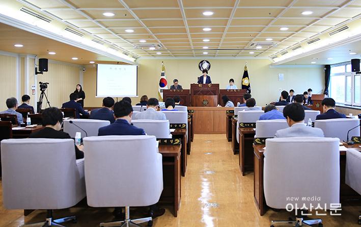 2018.7.19. 제205회 임시회 개회.JPG