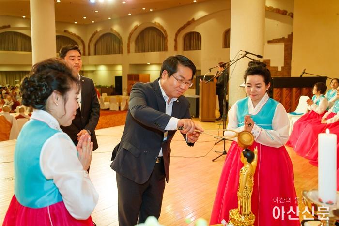 1-1.부처님 오신날 봉축법요식-9233.jpg