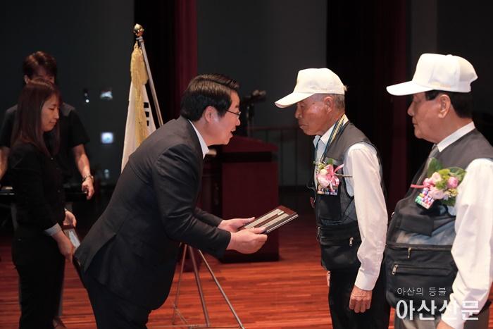 제69주년 행사 거행 2.JPG