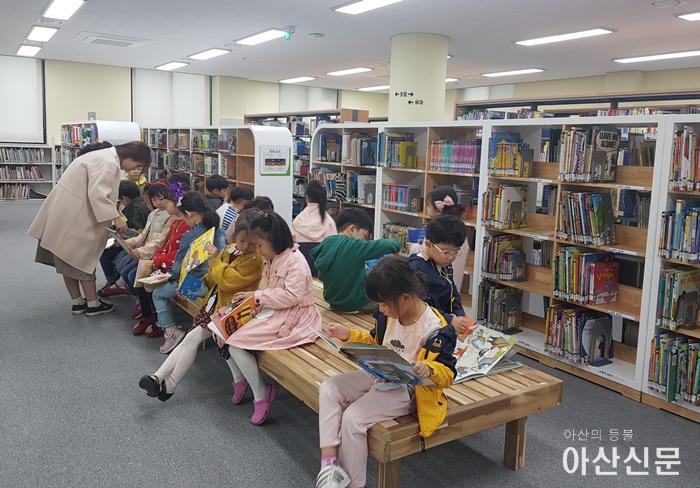 4. 아산시 배방도서관, 재개관 행사 성료.jpg