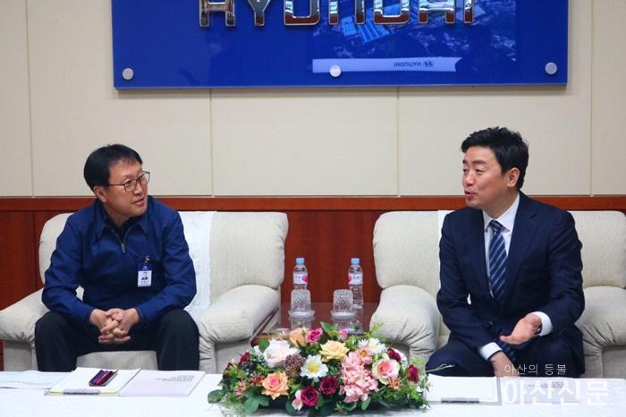 [보도자료] 강훈식, 후보등록 직후 아산 현대차 방문…“경제위기 극복 최우선” 1.jpg