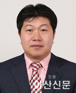 인치견 의장.png