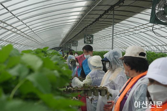 크기변환_사진5. 수해복구 장면.jpg