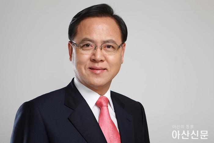 국회의원 이명수 프로필 사진.jpg