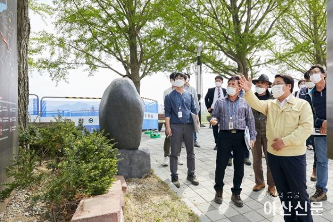 2. 오세현 아산시장, 백의종군 둘레길 조성 사업장 방문 (1).jpg