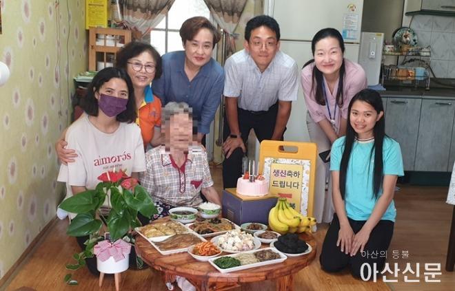 1. 신창면 삼육희망나눔봉사회, 홀몸 어르신 생신상 차려드리기 추진.jpg