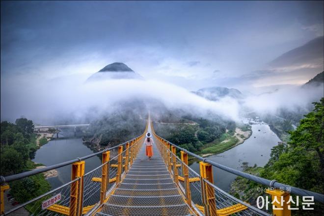 월영산출렁다리 이미지.jpg