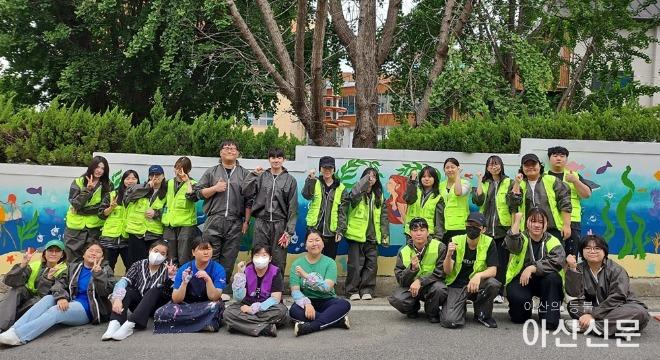 사진 3. 봉사자 단체사진.jpg