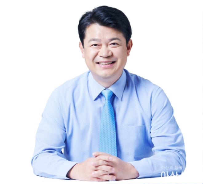 복기왕의원 프로필.jpg