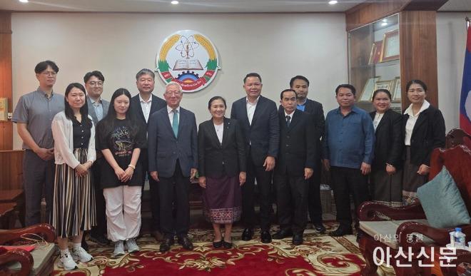 사진2_충남교육청, 라오스 정부 훈장 받다… 20년 교육정보화 동행의 성과.jpg